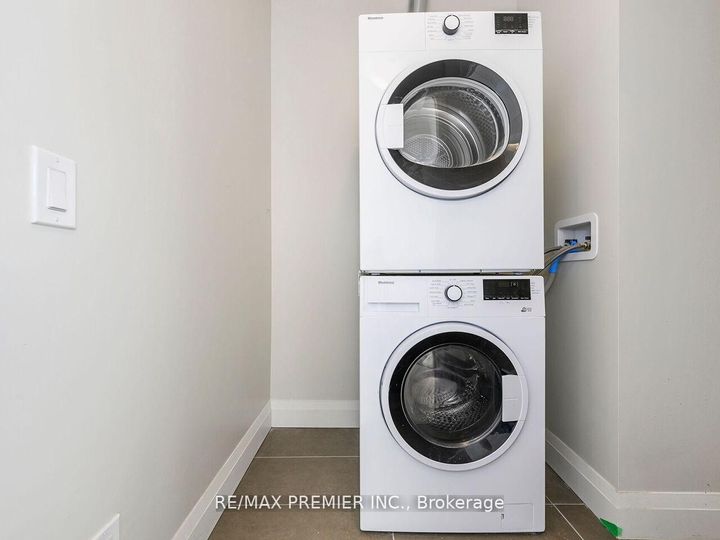 Photo 38 at 1805 - 15 Lynch Street, Queen Street Corridor, Brampton