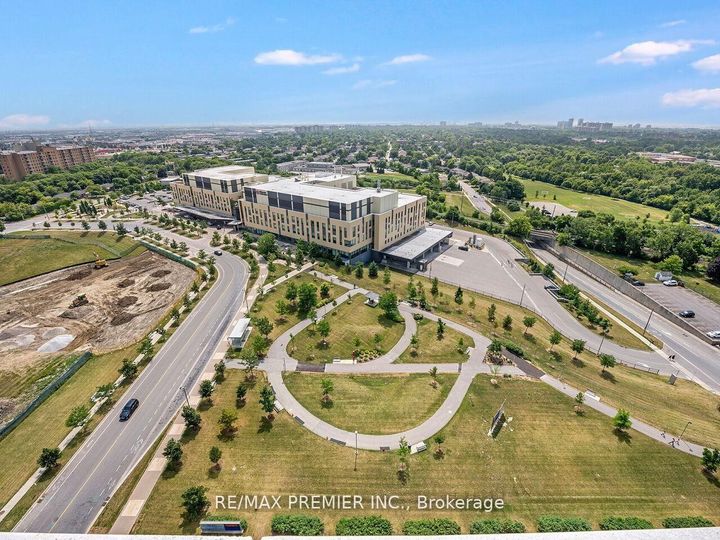 Photo 48 at 1805 - 15 Lynch Street, Queen Street Corridor, Brampton