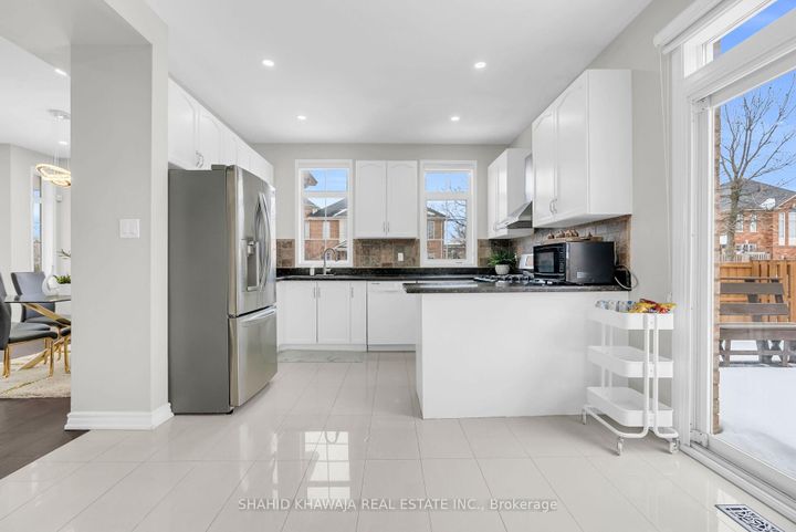 Photo 11 at 3849 Talias Crescent, Churchill Meadows, Mississauga