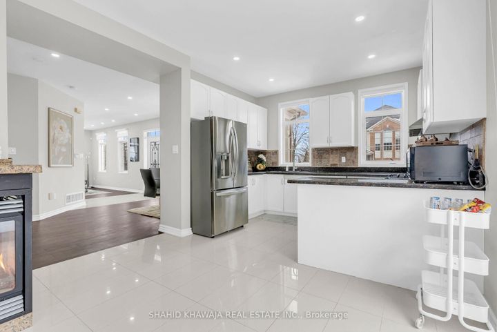 Photo 12 at 3849 Talias Crescent, Churchill Meadows, Mississauga