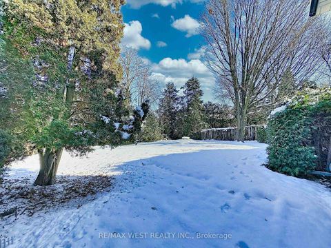 Photo 46 at 20 Foxwood Grove, L'Amoreaux, Toronto