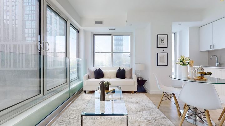 Photo 2 at 213 - 1195 The Queensway, City Centre West, Toronto