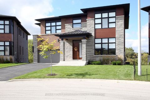 Photo 1 at 40 Limerick Street, Oak Ridges Lake Wilcox, Richmond Hill