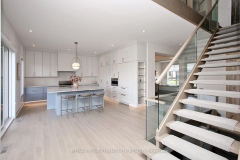 Photo 11 at 40 Limerick Street, Oak Ridges Lake Wilcox, Richmond Hill