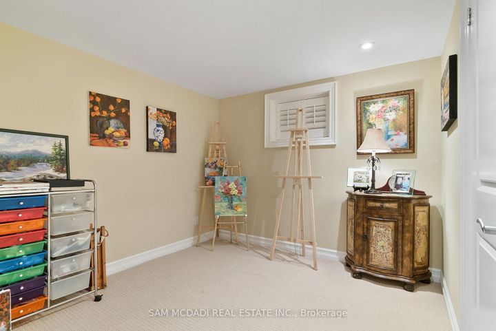 Photo 24 at 1522 Glenhill Crescent, Lorne Park, Mississauga