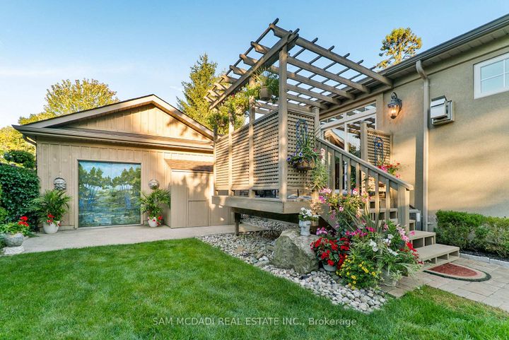 Photo 33 at 1522 Glenhill Crescent, Lorne Park, Mississauga