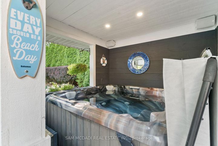 Photo 37 at 1522 Glenhill Crescent, Lorne Park, Mississauga