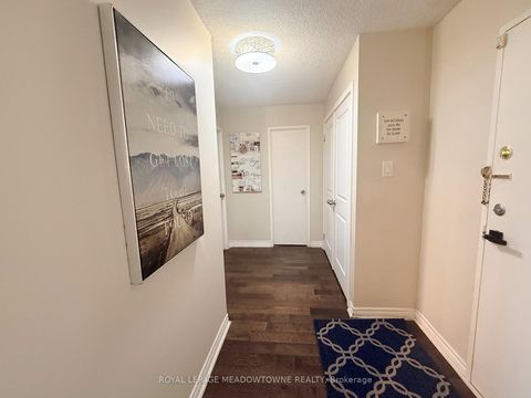 Photo 4 at 704 - 1338 York Mills Road, Donalda, Toronto