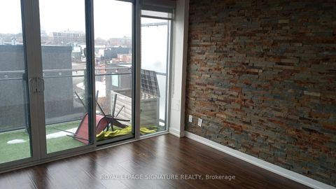 Photo 10 at 415 - 205 Manning Avenue, Bellwoods, Toronto