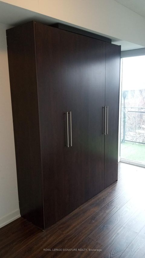 Photo 13 at 415 - 205 Manning Avenue, Bellwoods, Toronto