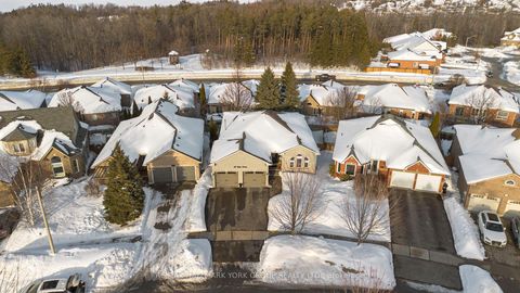 Photo 2 at 18 Todd Drive, Bayshore, Barrie