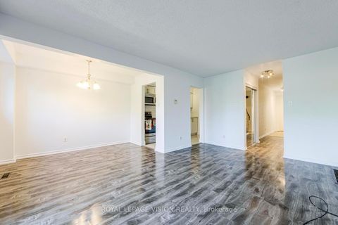 Photo 8 at 8 - 301 Washburn Way, Malvern, Toronto