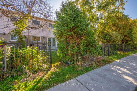Photo 26 at 8 - 301 Washburn Way, Malvern, Toronto