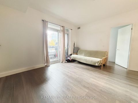 Photo 5 at 324 - 8 Beverley Glen Boulevard, Beverley Glen, Vaughan