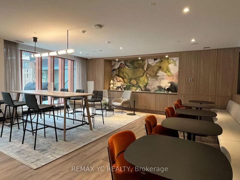 Photo 11 at 324 - 8 Beverley Glen Boulevard, Beverley Glen, Vaughan