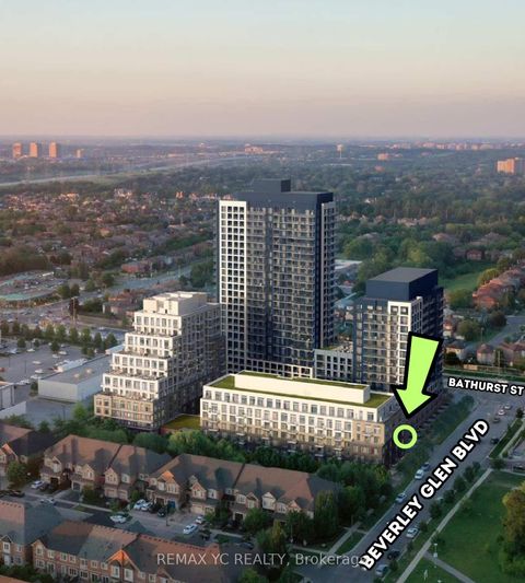 Photo 15 at 324 - 8 Beverley Glen Boulevard, Beverley Glen, Vaughan