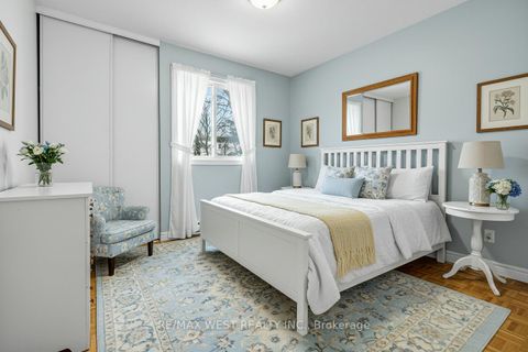 Photo 9 at 117 - 246 Milestone Crescent, Aurora Village, Aurora