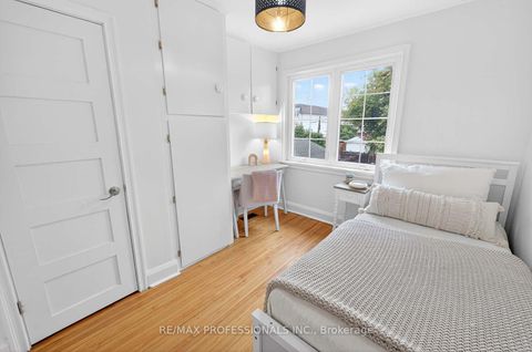 Photo 15 at 31 Nineteenth Street, New Toronto, Toronto