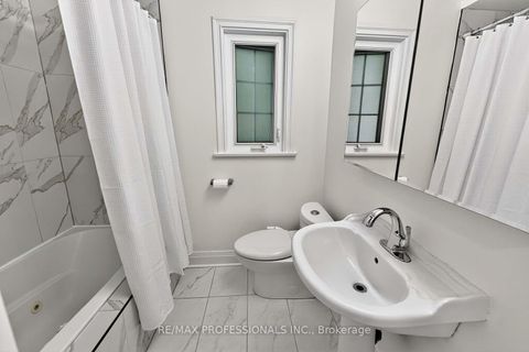 Photo 17 at 31 Nineteenth Street, New Toronto, Toronto