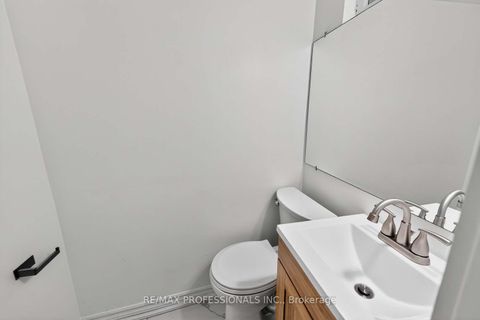 Photo 22 at 31 Nineteenth Street, New Toronto, Toronto