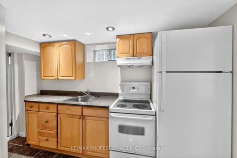 Photo 27 at 31 Nineteenth Street, New Toronto, Toronto