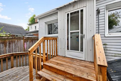 Photo 28 at 31 Nineteenth Street, New Toronto, Toronto