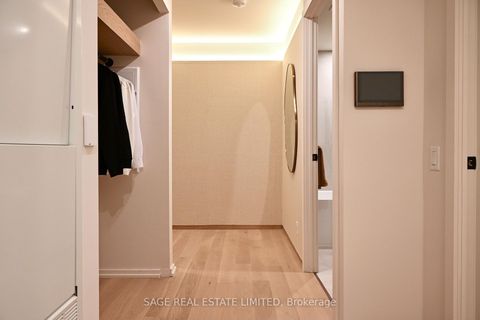 Photo 3 at 101 - 109 Erskine Avenue, Mount Pleasant West, Toronto