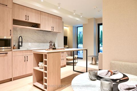 Photo 5 at 101 - 109 Erskine Avenue, Mount Pleasant West, Toronto