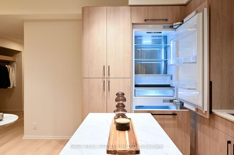 Photo 12 at 101 - 109 Erskine Avenue, Mount Pleasant West, Toronto