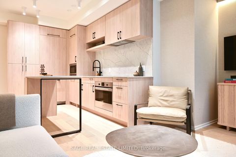 Photo 15 at 101 - 109 Erskine Avenue, Mount Pleasant West, Toronto