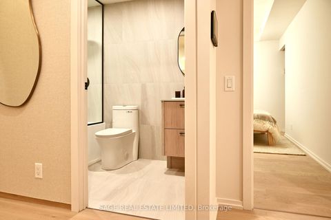 Photo 24 at 101 - 109 Erskine Avenue, Mount Pleasant West, Toronto