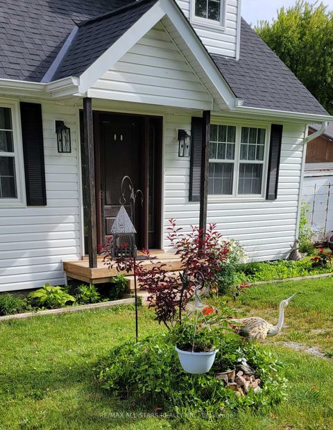 Photo 1 at 10268 Ravenshoe Road, Baldwin, Georgina