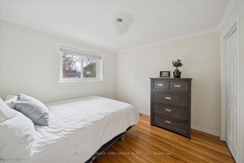 Photo 13 at 59 Grove Park Crescent, Don Valley Village, Toronto