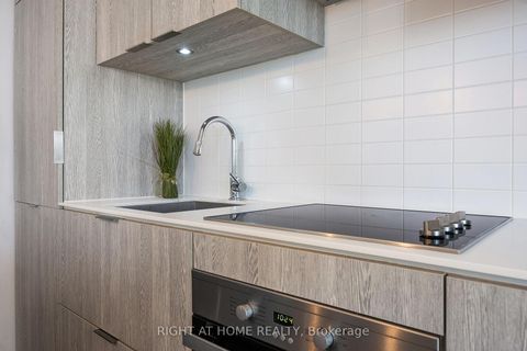 Photo 10 at 3403 - 5 St. Joseph Street, Bay Street Corridor, Toronto