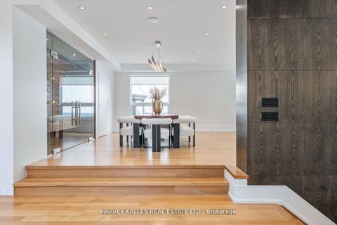 Photo 4 at 64 Centre Avenue, Newtonbrook East, Toronto