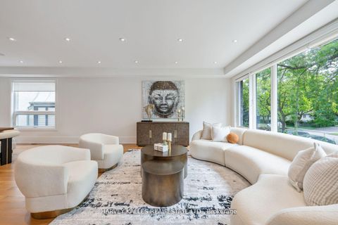 Photo 10 at 64 Centre Avenue, Newtonbrook East, Toronto