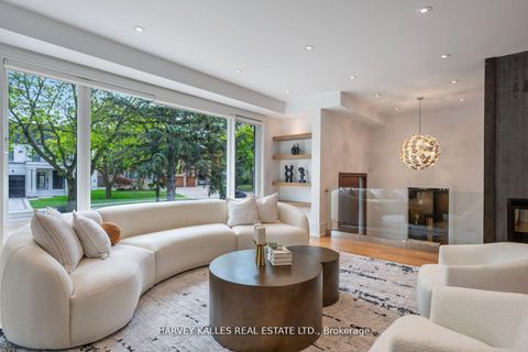 Photo 12 at 64 Centre Avenue, Newtonbrook East, Toronto