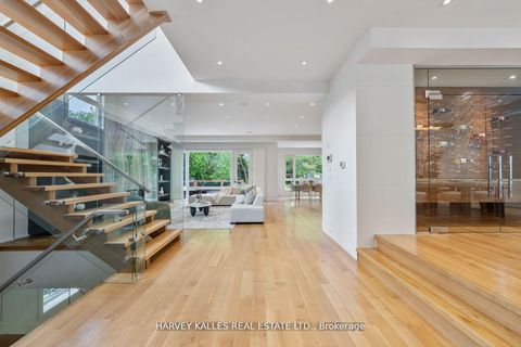 Photo 13 at 64 Centre Avenue, Newtonbrook East, Toronto