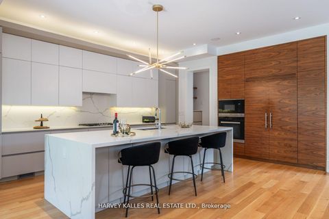 Photo 27 at 64 Centre Avenue, Newtonbrook East, Toronto