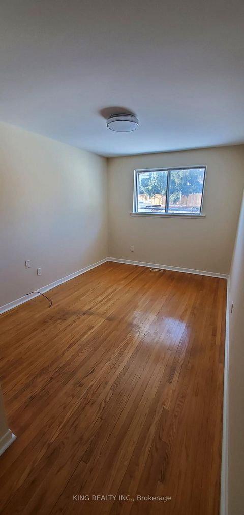 Photo 18 at 3403 Jolliffe Avenue, Malton, Mississauga