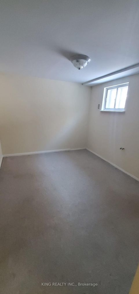 Photo 21 at 3403 Jolliffe Avenue, Malton, Mississauga