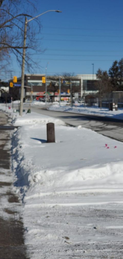 Photo 28 at 3403 Jolliffe Avenue, Malton, Mississauga