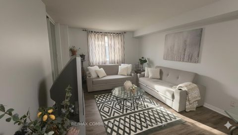 Photo 4 at 907 - 260 Davis Drive, Central Newmarket, Newmarket