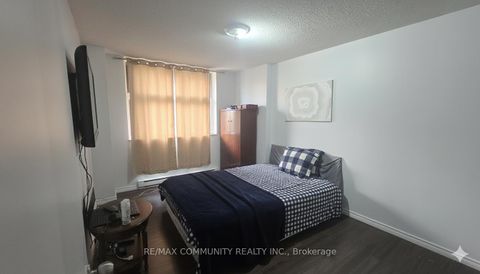 Photo 12 at 907 - 260 Davis Drive, Central Newmarket, Newmarket