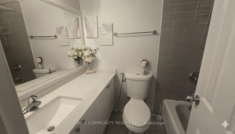 Photo 14 at 907 - 260 Davis Drive, Central Newmarket, Newmarket