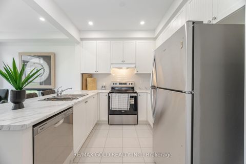 Photo 5 at 162 Hartington Street, Kleinburg, Vaughan