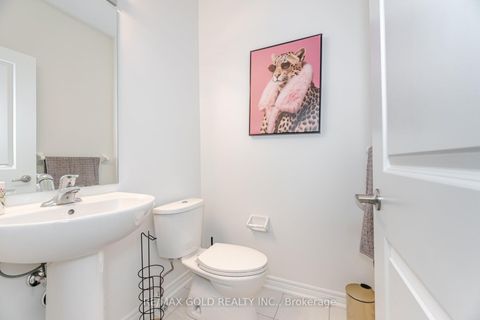 Photo 9 at 162 Hartington Street, Kleinburg, Vaughan