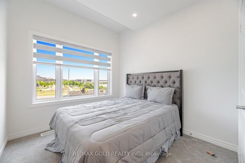 Photo 14 at 162 Hartington Street, Kleinburg, Vaughan