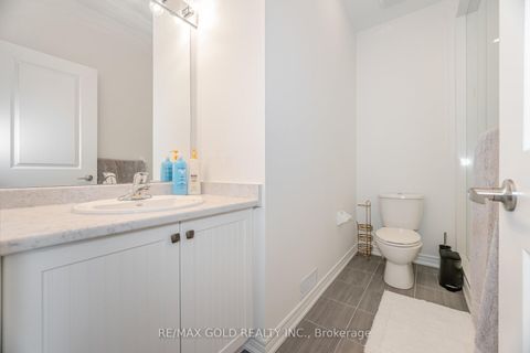 Photo 16 at 162 Hartington Street, Kleinburg, Vaughan