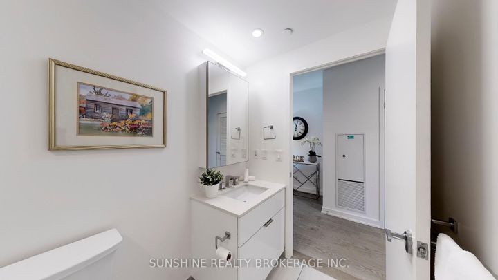 Photo 15 at 422 - 25 Richmond Street E, Yonge Corridor, Toronto